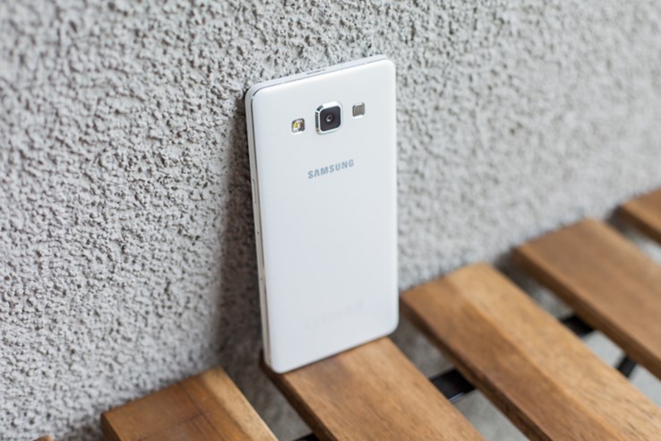 Samsung Galaxy A5 (2).jpg